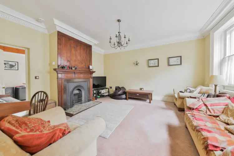 Terraced House for sale with 8 bedrooms, Highgate, Beverley