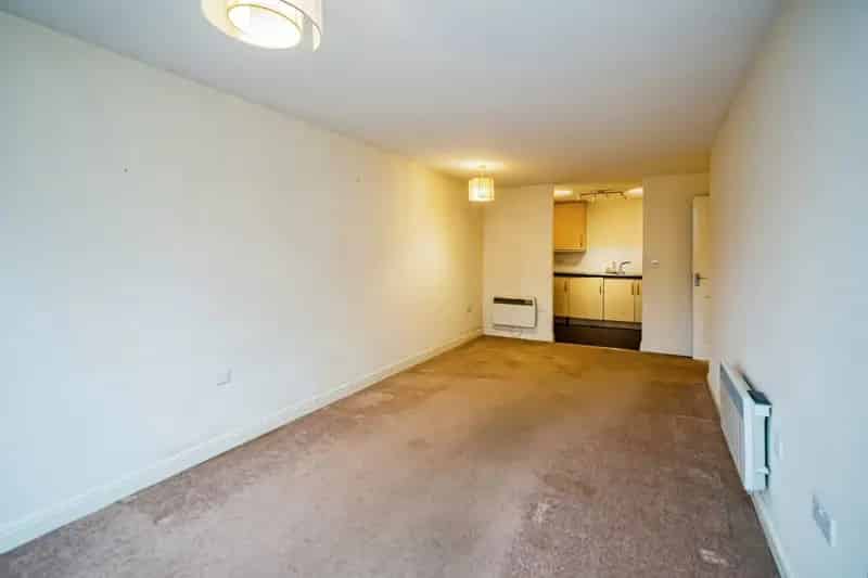 2 Bedroom Ground Floor Apartment Burnham Village
