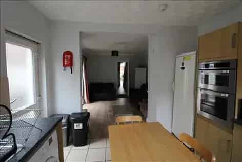 7 Bedroom House 80m² Southampton Student Property