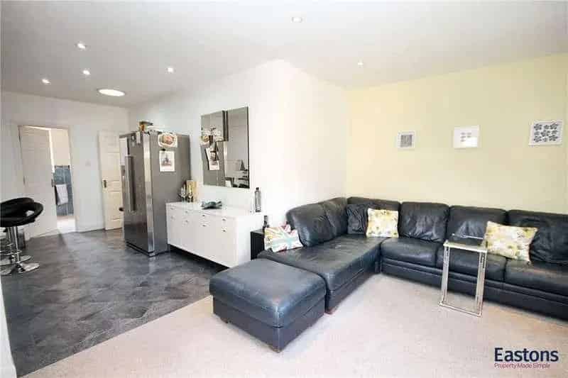 5 Bedroom House for Sale Large Garden and Driveway