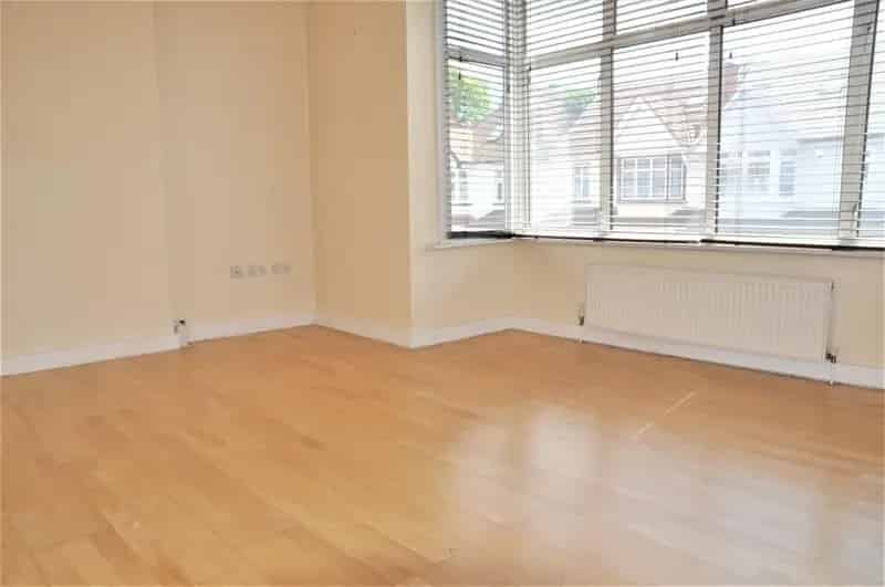 1 bedroom Flat
 For Sale