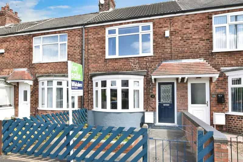 2 bedroom terraced house for sale