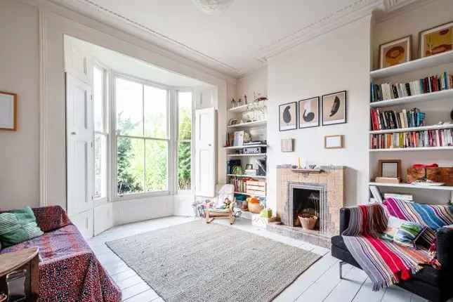 Four Bedroom Family Home Near London Fields