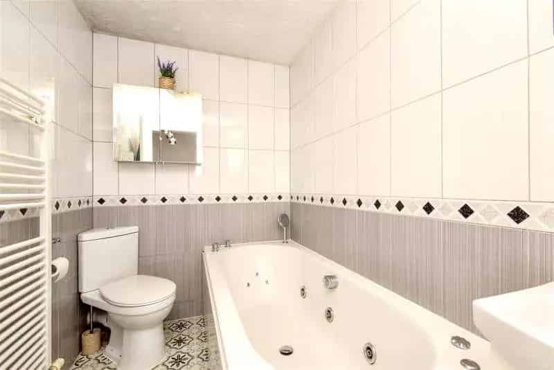 3 Bed House for Sale City Centre Modern Home