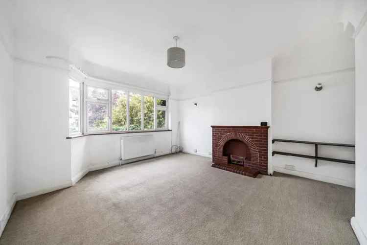 House For Sale in London, England