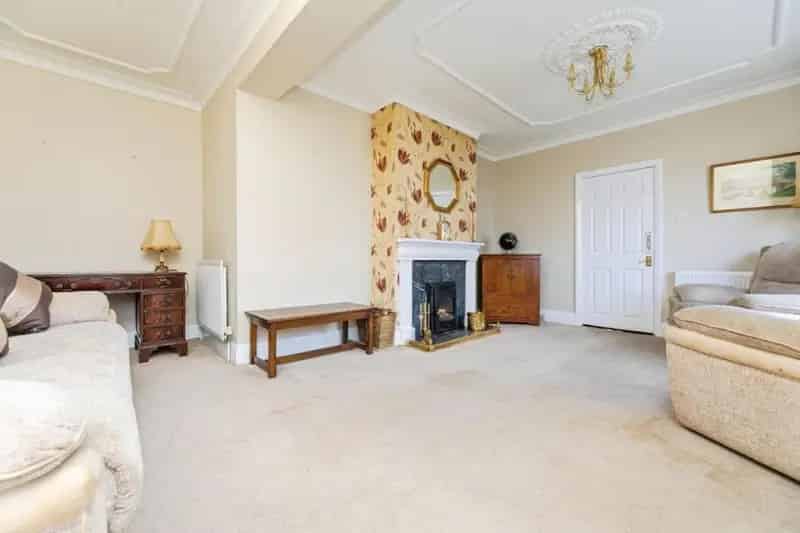 3 Bed Detached House For Sale No Upward Chain