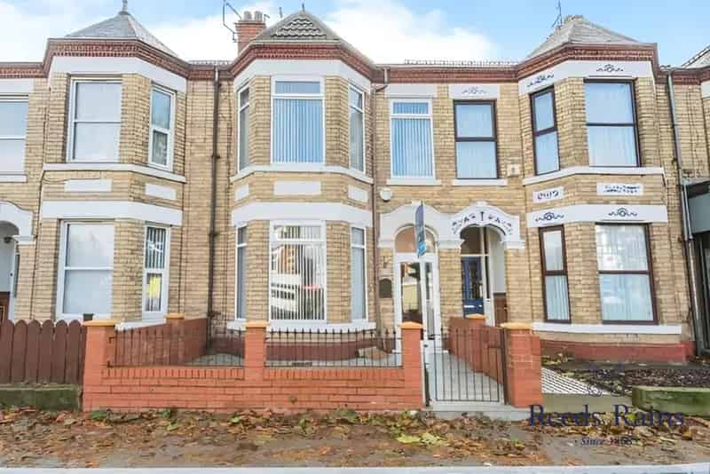 4 Bedroom Terraced House for Sale Near East Park