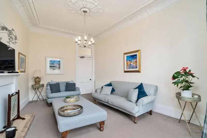 3 Bedroom Flat for Sale