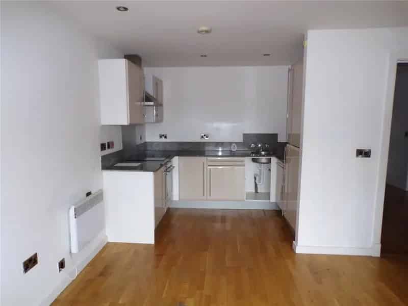 Modern Two-Bedroom Apartment New Islington