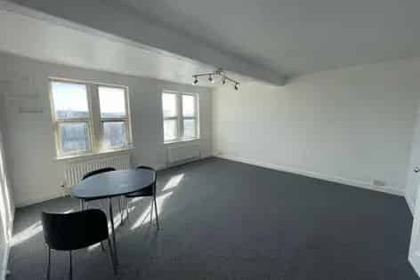 4 Bedroom Flat 35m2 Southampton Refurbished Available Now