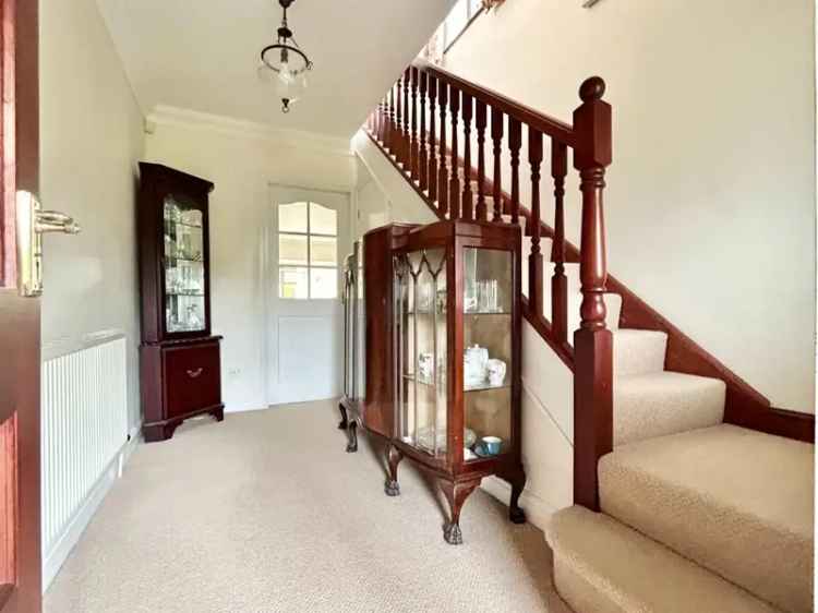 4 Bedroom Detached House For Sale in Sprotbrough