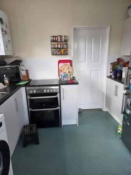 3 Bedroom House With New Kitchen and Bathroom