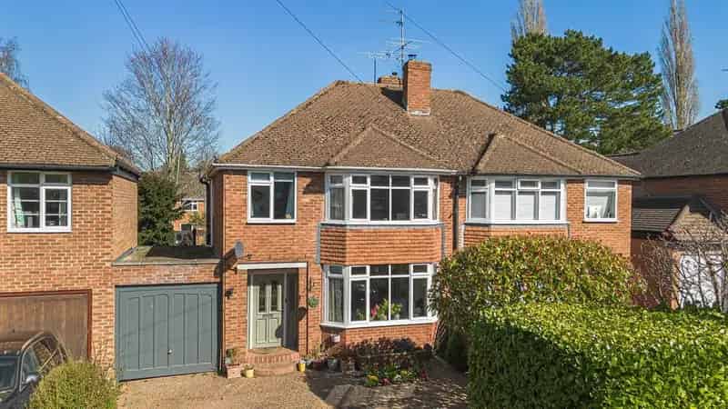 3 Bedroom Semi-Detached House for Sale