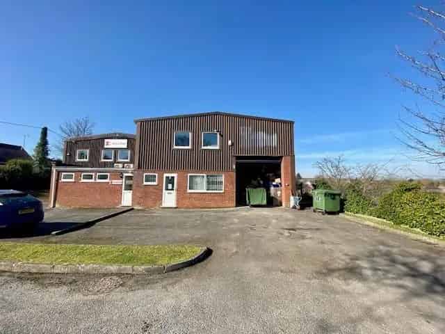 Semi-Detached Industrial Warehouse Unit with Office and Parking