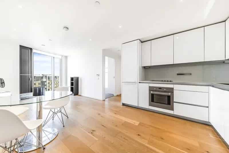 Spacious One Bedroom Apartment with Stunning Views in Elephant and Castle