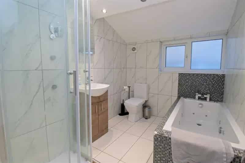 2 Bedroom Apartment with Ground Floor Commercial Unit For Sale