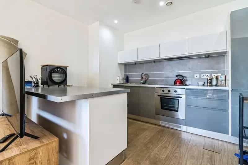 2 Bed Furnished Apartment Near Deansgate Manchester