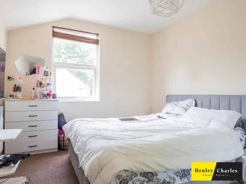 1 Bedroom Apartment near Gravelly Hill Station