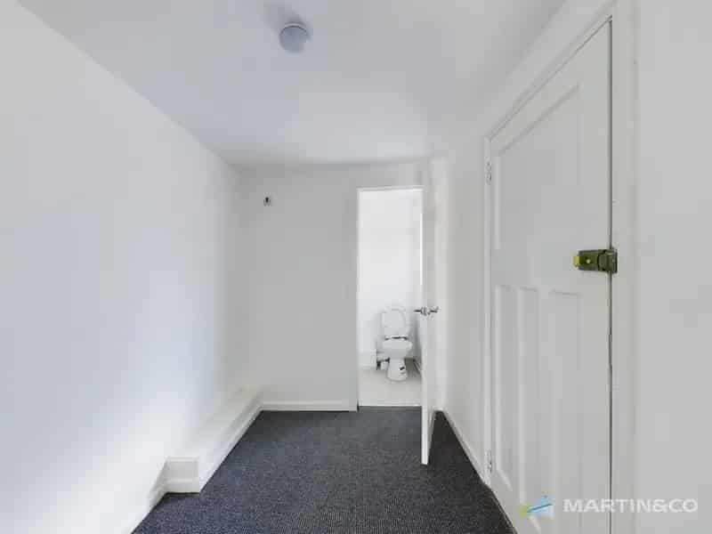1 bedroom Flat
 To Rent