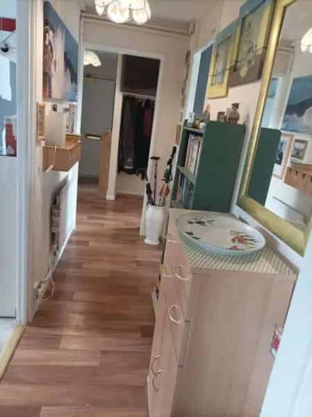 House near station and high street with easy access to London Southampton Bournemouth