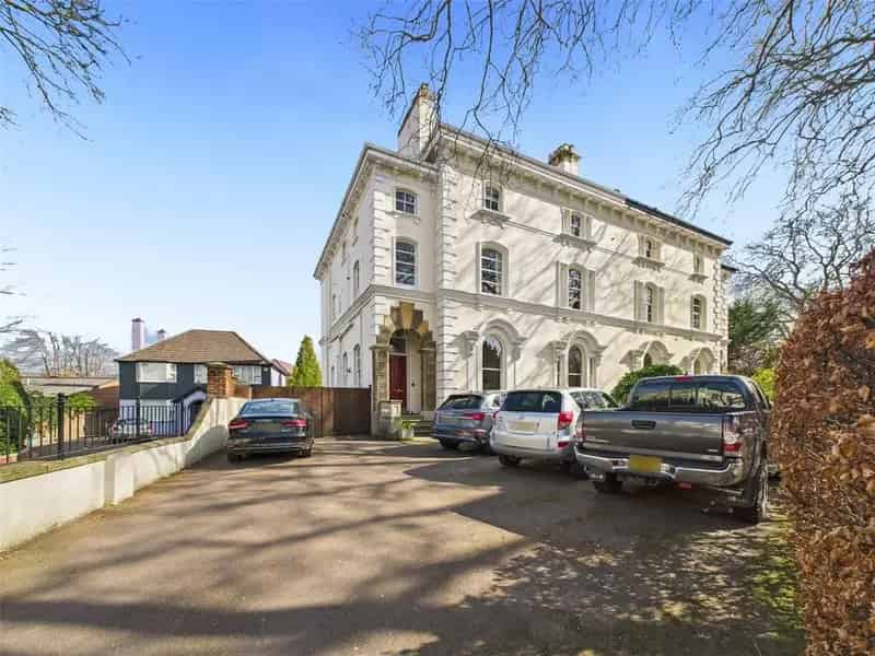 2 Bedroom Apartment for Sale