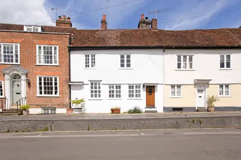 4 Bedroom Grade II Listed House for Sale in St Albans