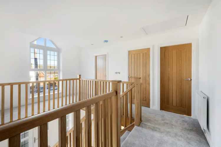 4 Bedroom Contemporary House For Sale