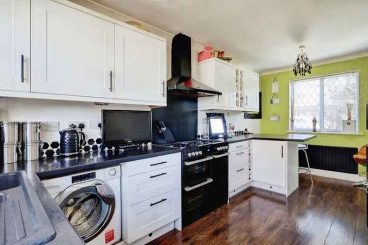 3 Bed Detached House Haven Chase Cookridge
