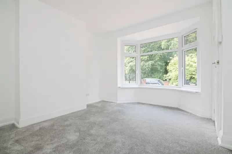 Refurbished 3 Bed House Near Sandwell General Hospital