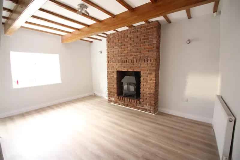 2 Bedroom Semi-Detached House to Rent Near Templenewsam