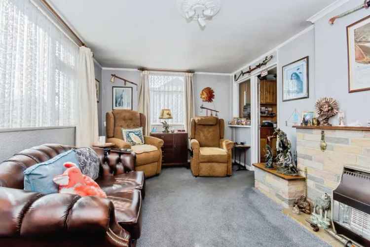 Two-Bedroom Detached Bungalow with Stunning Views