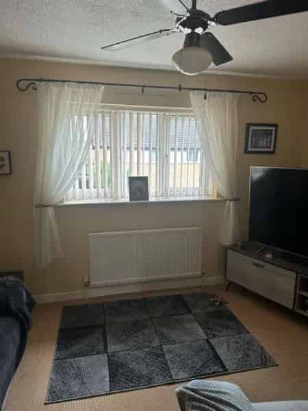 Large 2 Double Bedroom Flat Own Front Door Lovely Area