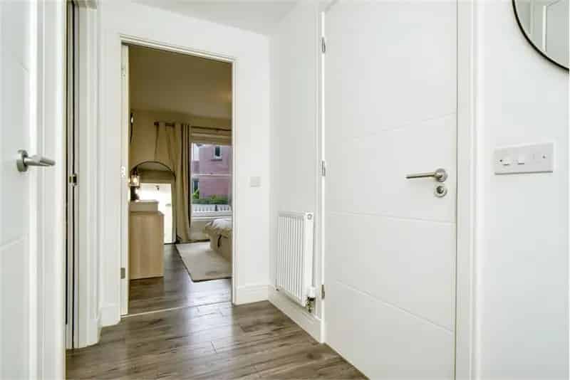 1 Bed Flat - Ground Floor with 1 Reception Room
