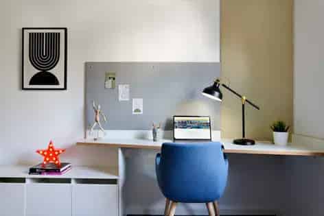 1 Room Flat 19m Southampton Private Bathroom Shared Kitchen