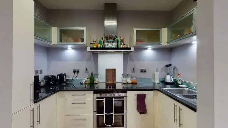 2 Bed Flat for Sale in Canary Wharf