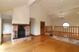 Stunning Detached Home with Four Bedrooms and Fabulous Gardens