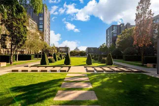 Maisonette for Sale in London SW6 - River Views, 2 Beds, 2 Baths