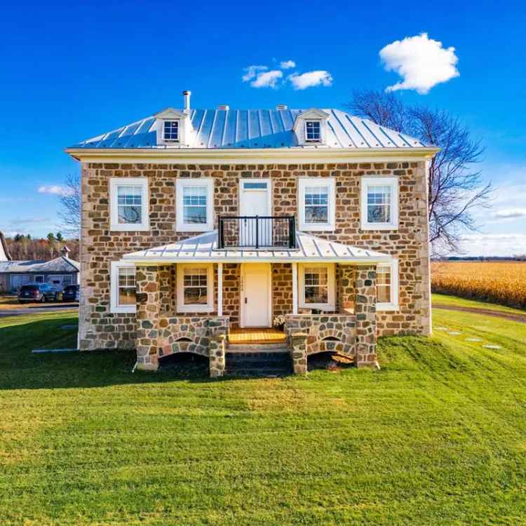 Renovated Ancestral Home with Garden and Chicken Coop