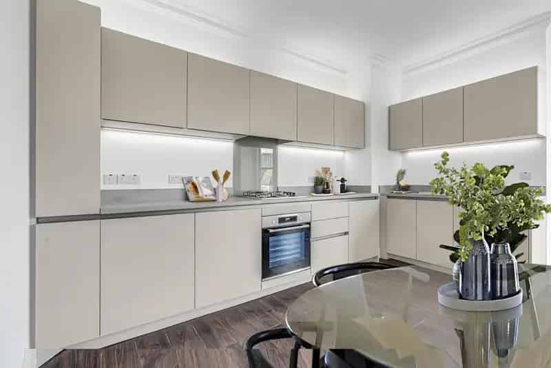 Flat For Sale , London, England