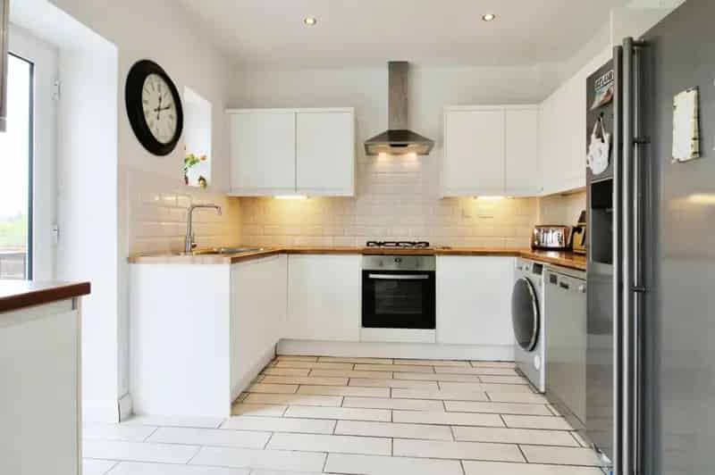 Four Bedroom Semi Detached House With Stunning Views