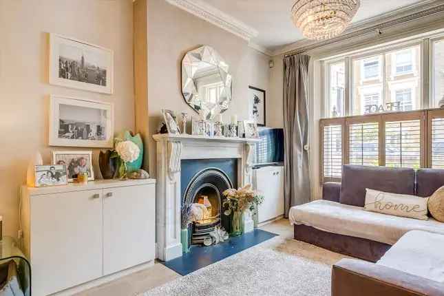 5 Bedroom Townhouse for Sale in Moore Park Estate Chelsea