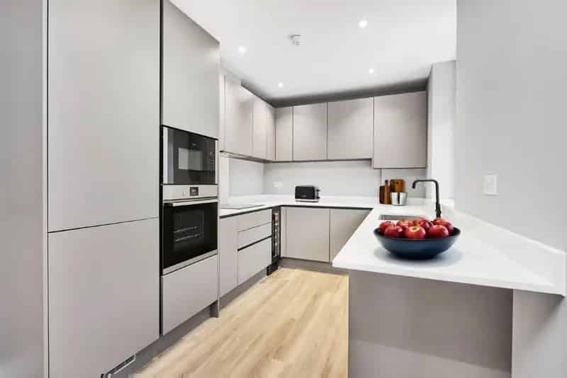 Luxury 2 Bed 2 Bath Duplex Apartment with Parking
