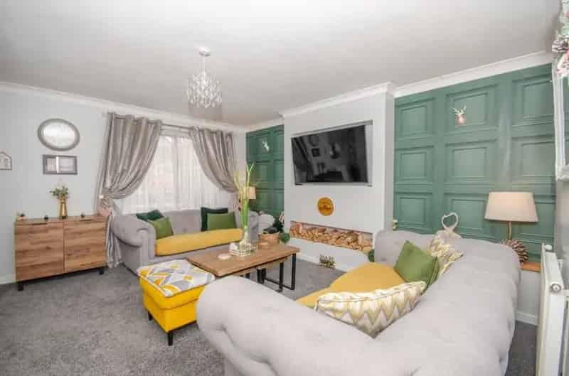 4 Bedroom Semi-Detached House For Sale