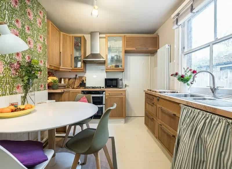 Victorian Conversion 1072 Sq Ft Two Floors Private Garden Near Peckham Rye Station