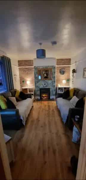 3 Bedroom Rural Home with Driveway and Dining Room