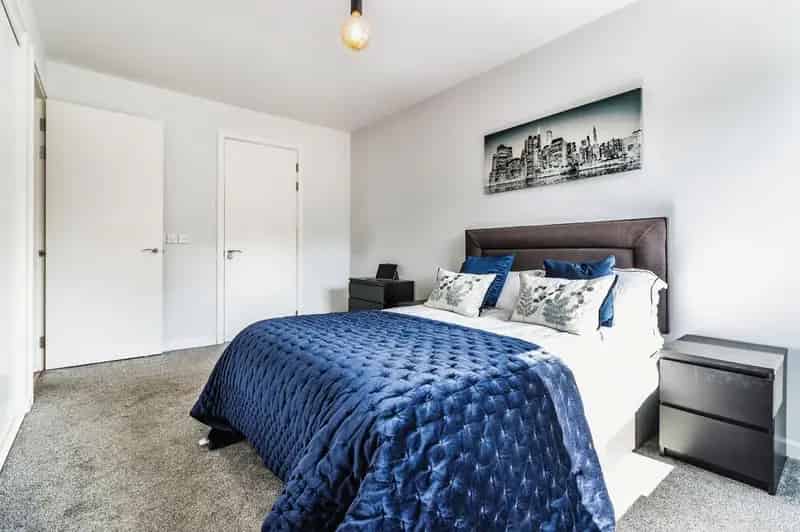 2 Bed Flat to Rent Manchester M3 - Leftbank Development