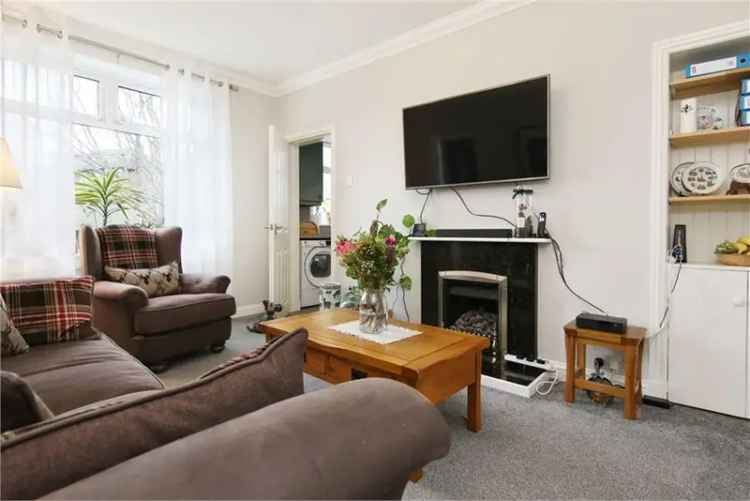 2 Bed Flat - Lower with 2 Reception Rooms