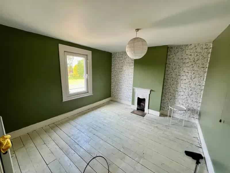 3 Bedroom House For Sale - Modernisation Needed