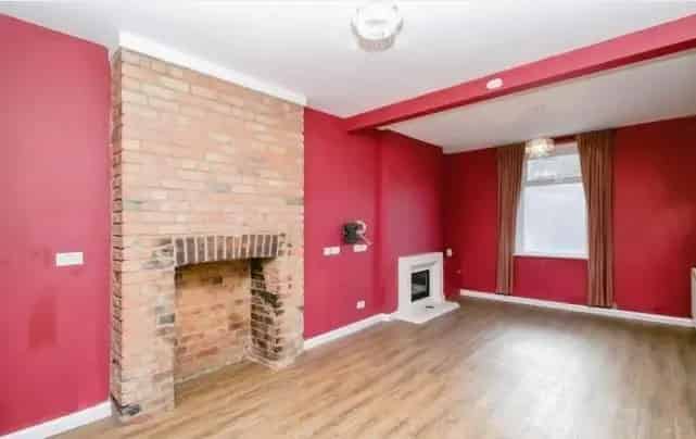 Two Bedroom House Cogan Available Immediately