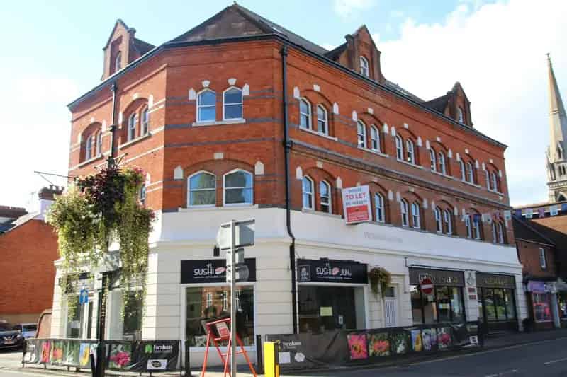 1939 sq ft Office Suite Farnham Town Centre